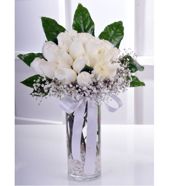 Silindir Vazoda 20 Beyaz Gül